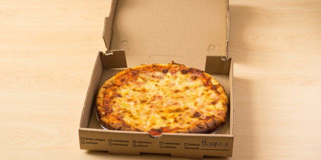 Hawaiian Pizza