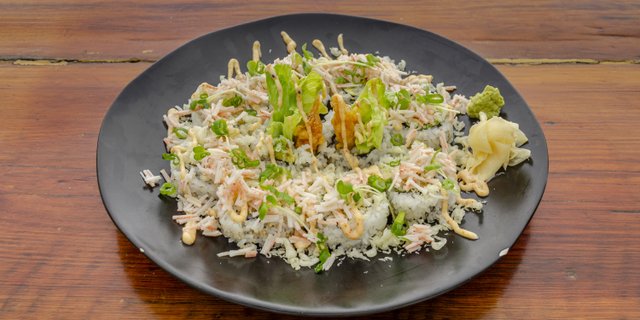 HinoMaru Sushi Roll Platter