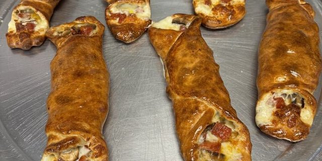 Pepperoni Pizza Roll