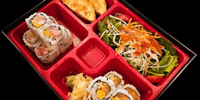 Crunchy Spicy Maki Roll