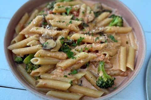 Pasta in Spring Sauce Tray