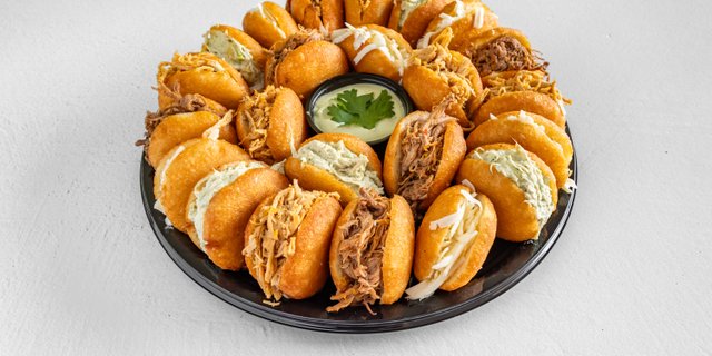 100 Arepas Tray