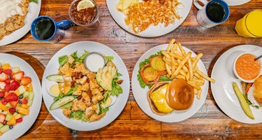 Boulevard Cafe