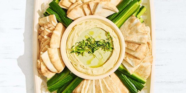 Hummus, Veggies & Pita Platter