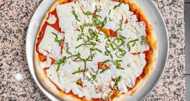 Dino's Pizza
