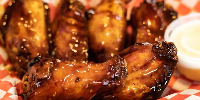 Jumbo King Wings