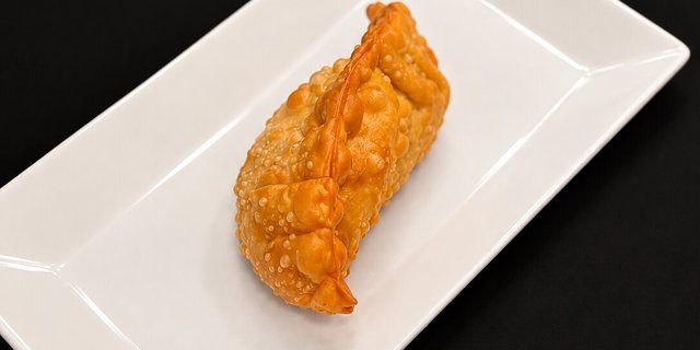 Onions & Cheese Empanada