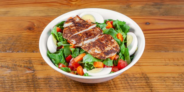 Grilled Cajun Chicken Salad