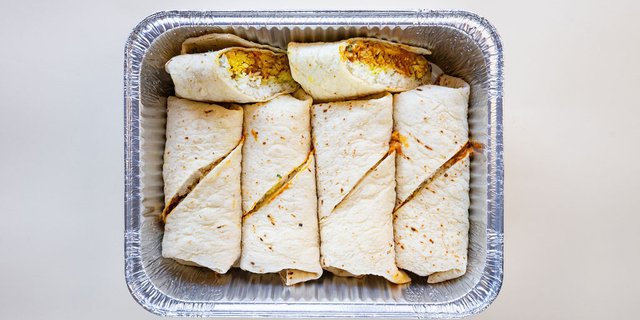 Red Lentil Coconut Curry Roti Wrap Tray