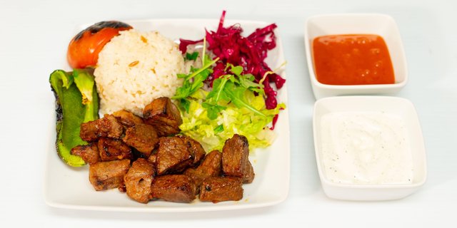 Beef (Strip Steak) Shish Kebab Over White Rice Package
