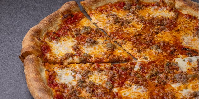 Sausage & Fresh Mozzarella Pizza