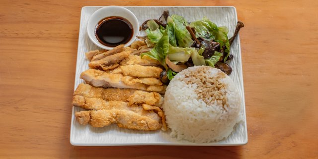 R5. Crispy Chicken Steak Rice