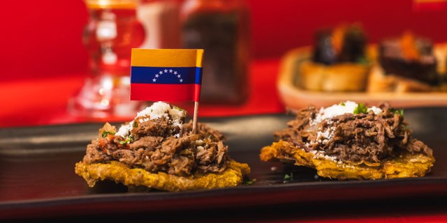 Tostones con Carne