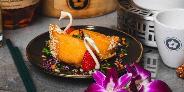 Golden Swan Durian Puff