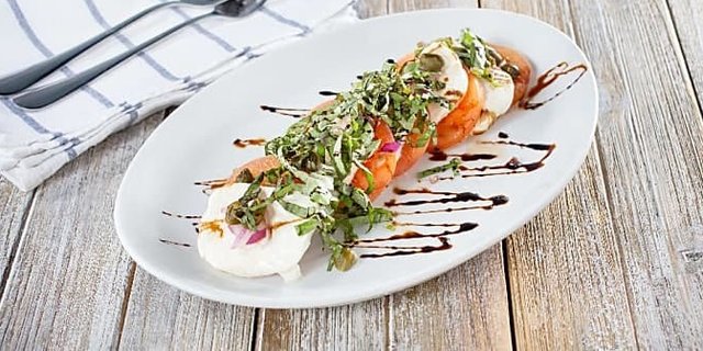 Polly-O Caprese
