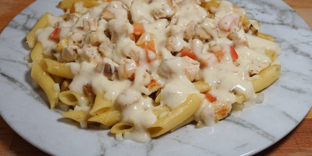 Chicken Alfredo Pasta