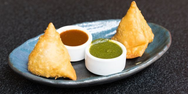 Mini Vegetable Samosas Tray