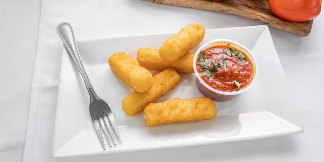 Mozzarella Sticks