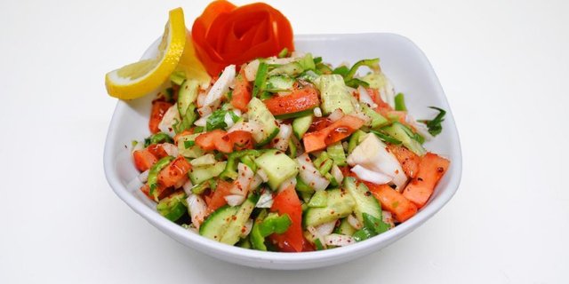 Shepherd’s Salad w/ Cheese