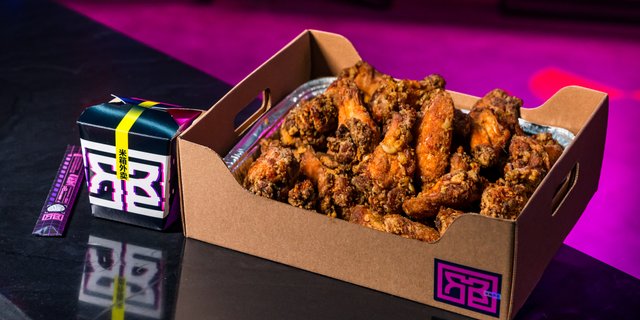 Salt n Pepper Wings Tray