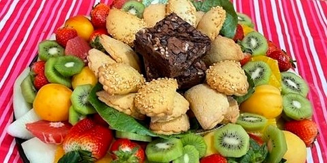 Fruit & Cookie Tray