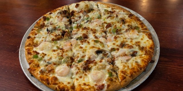 Shrimp Alfredo Pizza