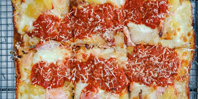 Panopoulos Pizza