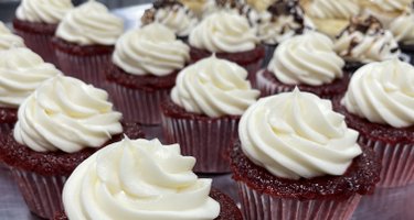 Coco's Lip Smacking Cupcakes