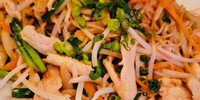 Chicken Stir Fry Ramen Tray
