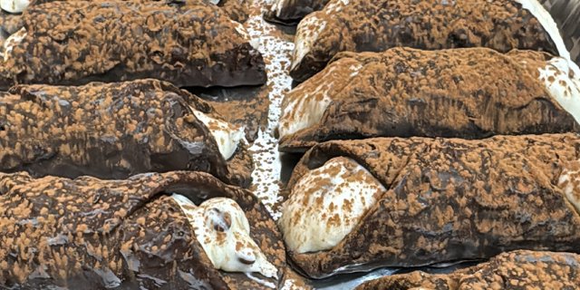 Chocolate Cannoli