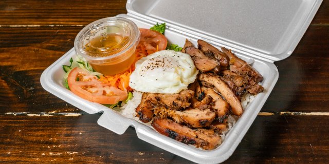 Grilled Meat W/ Egg & Steamed Rice Box