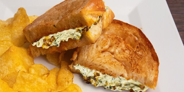 Grilled Artichoke & Burrata Sandwich Boxed Lunch
