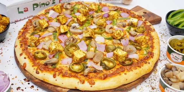 Garlic To Pizza