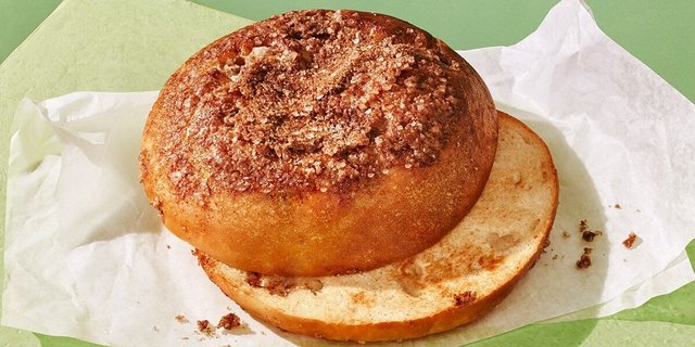 Cinnamon Crunch Bagel Boxed Breakfast
