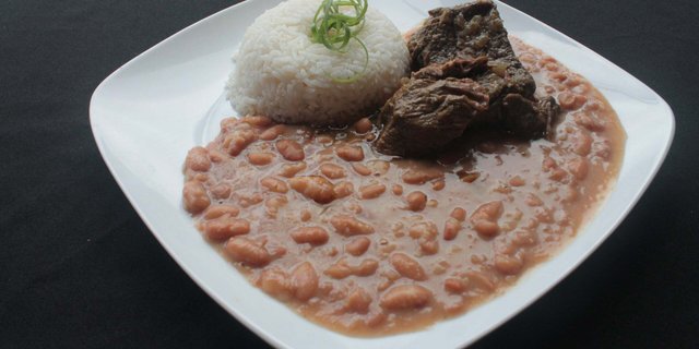Seco de Carne con Frijoles