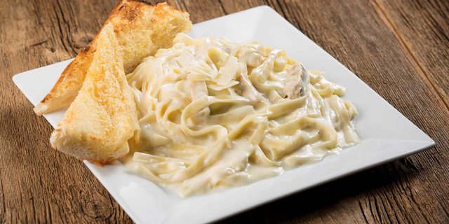 Grilled Chicken Fettuccine Alfredo