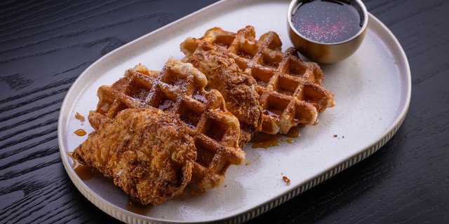 Chicken & Waffles