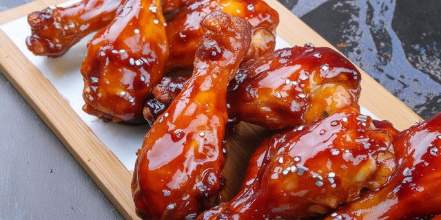 Crispy Fried Wings W/ Sauce Tray