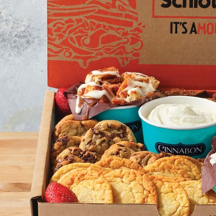 Cinnabon Mini Dessert Tray