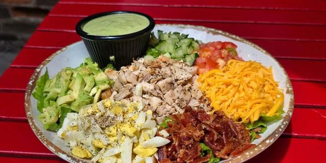 Kleb's Klub Salad