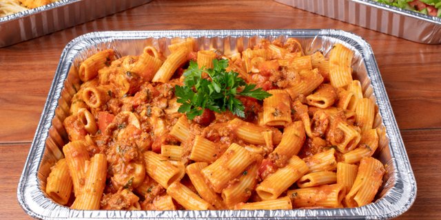 Rigatoni Bolognese