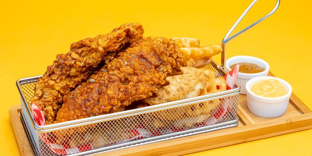 Chicken Tenders & Waffle Fries Box