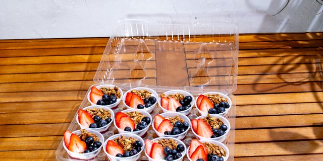 Mini Yogurt Parfait Bowls