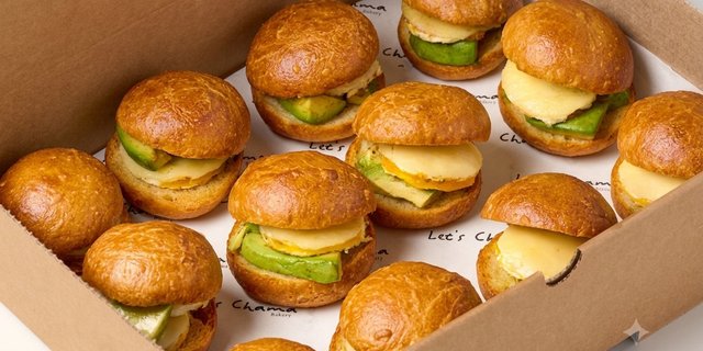 Avocado Breakfast Sandwich