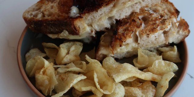 Grilled Cheese Sandwiches