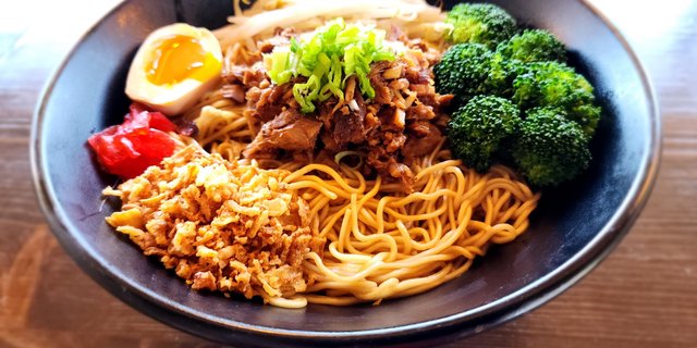 Shoyu Mazemen (Broth-Less Ramen)