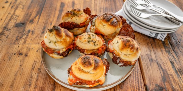 Garlic Knot Chicken Parmesan Sliders