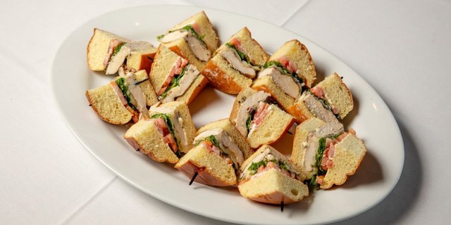 Grilled Chicken Sandwich Tray