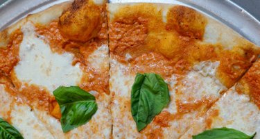 Xeno's Pizza