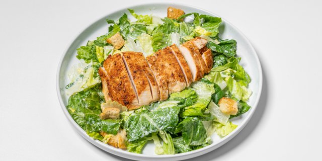 Chicken Caesar Salad w/ Grilled Chicken